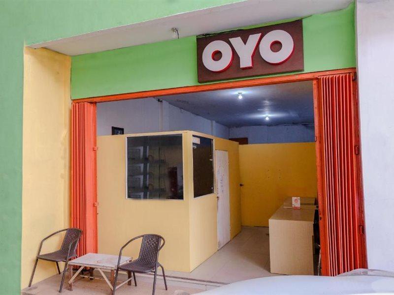 Reddoorz Near Flyover Arjosari 玛琅 外观 照片