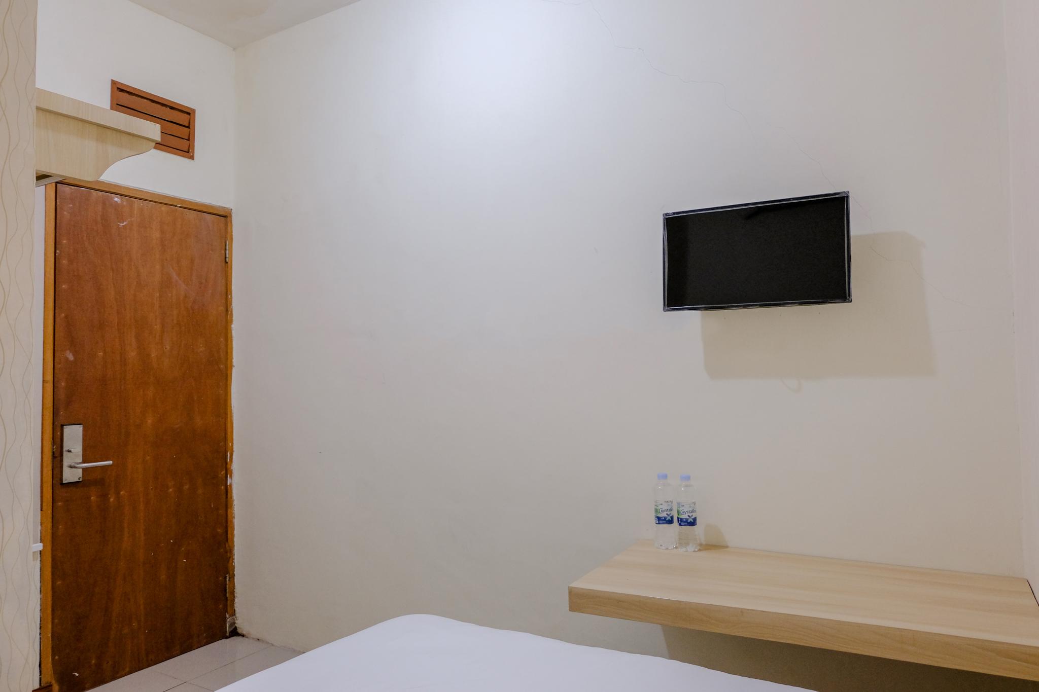 Reddoorz Near Flyover Arjosari 玛琅 外观 照片