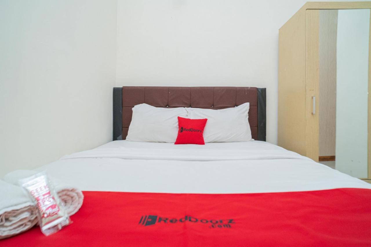 Reddoorz Near Flyover Arjosari 玛琅 外观 照片