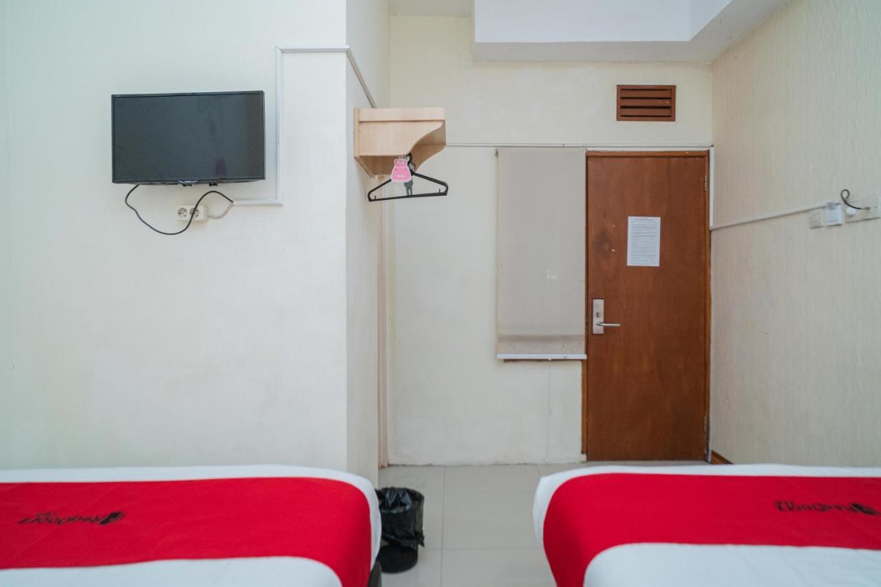 Reddoorz Near Flyover Arjosari 玛琅 外观 照片